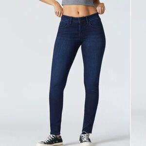 Mavi Jeans KENDRA STRAIGHT LEG IN DARK BLUE SUPERSOFT (waist 29", inseam 34")